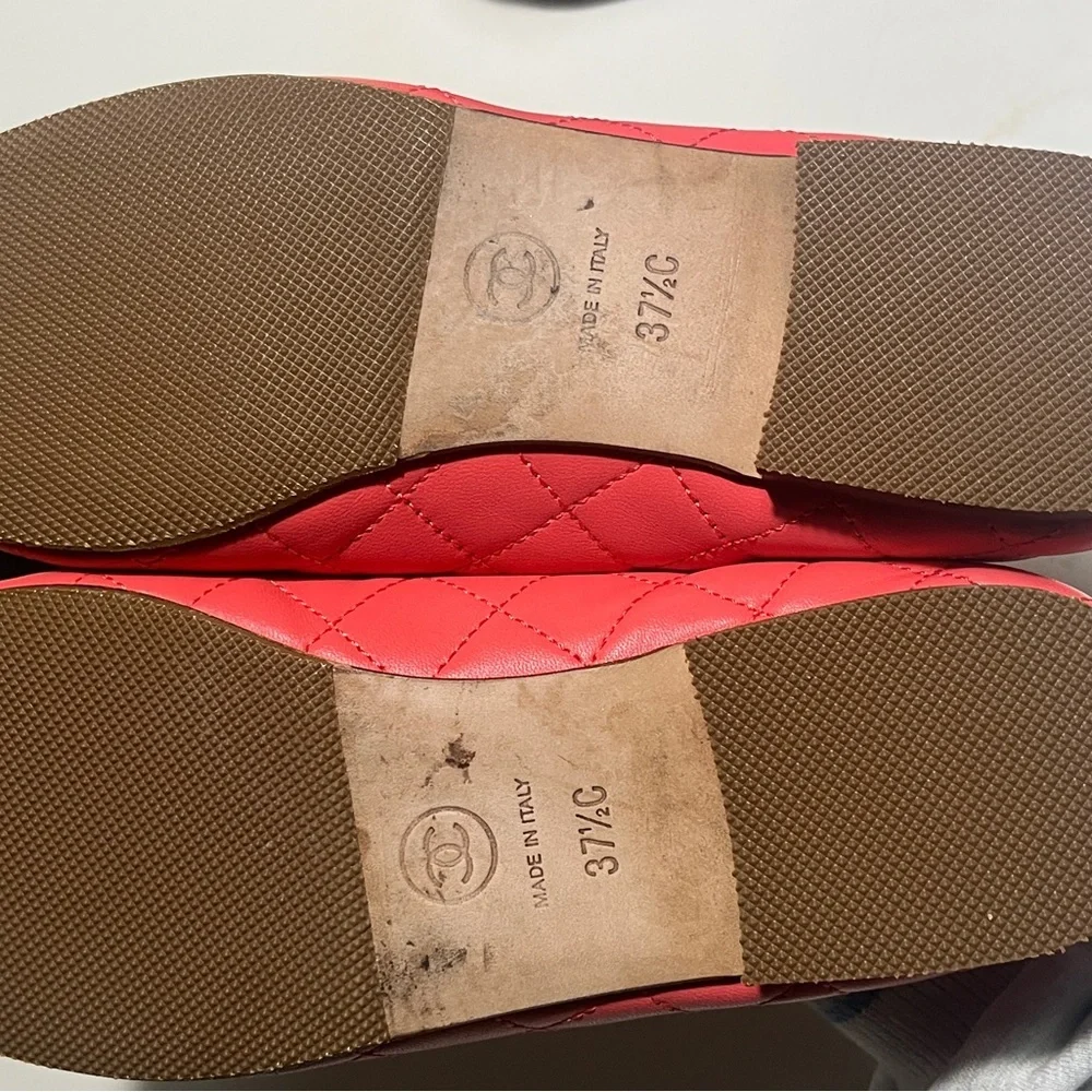 CHANEL Women's Vibrant Red Flats